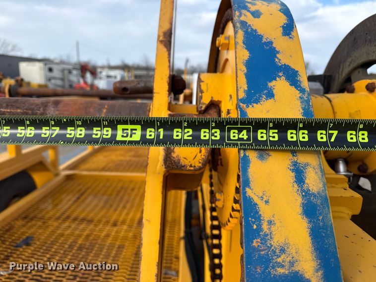 image for item EG1808 2001 TSE International RC572X48-3 reel trailer