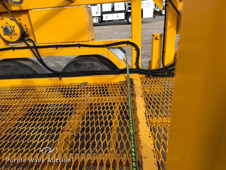 image for item EG1808 2001 TSE International RC572X48-3 reel trailer