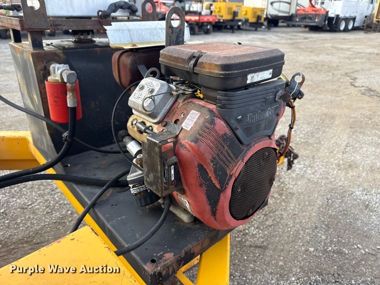 image for item EG1808 2001 TSE International RC572X48-3 reel trailer