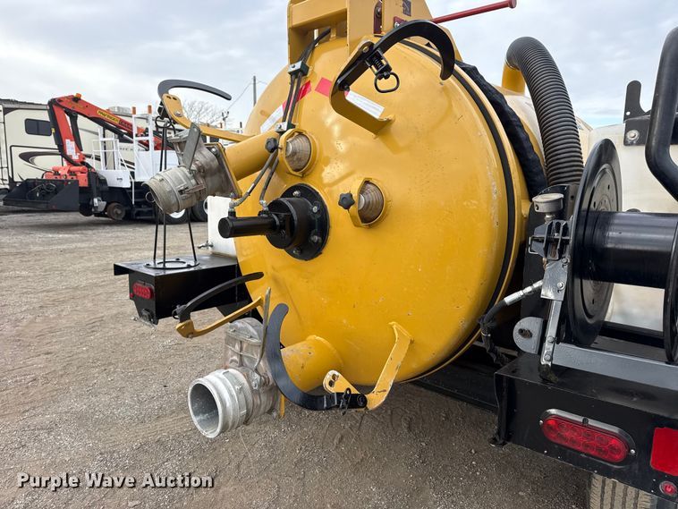 image for item EG1809 2024 Vermeer CV673SGT vacuum excavator