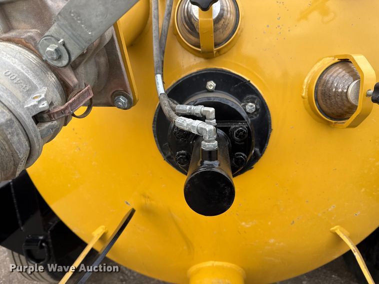 image for item EG1809 2024 Vermeer CV673SGT vacuum excavator