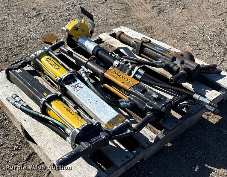 image for item EG1816 (4) jack hammers