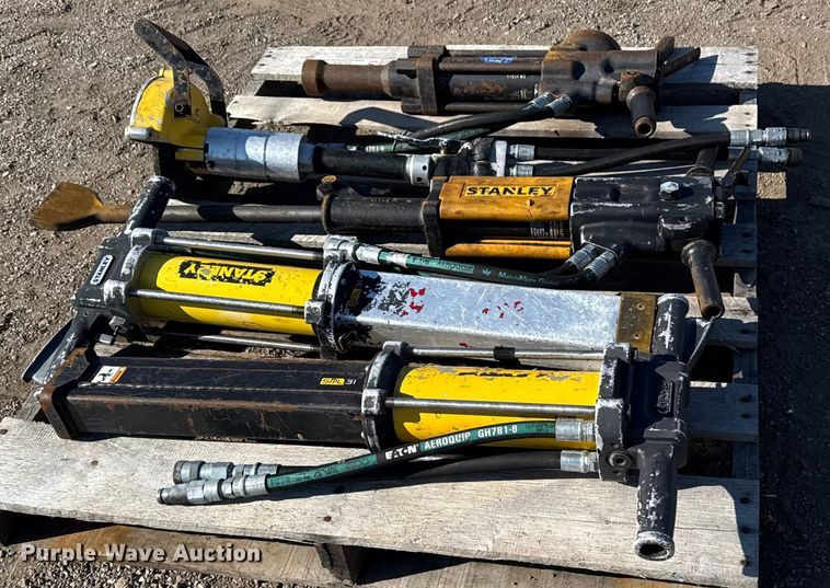 image for item EG1816 (4) jack hammers