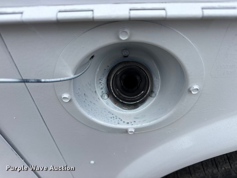 image for item EG1818 2011 Chevrolet 2500HD utility bed pickup truck