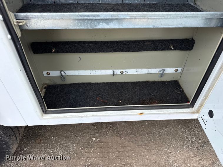 image for item EG1818 2011 Chevrolet 2500HD utility bed pickup truck