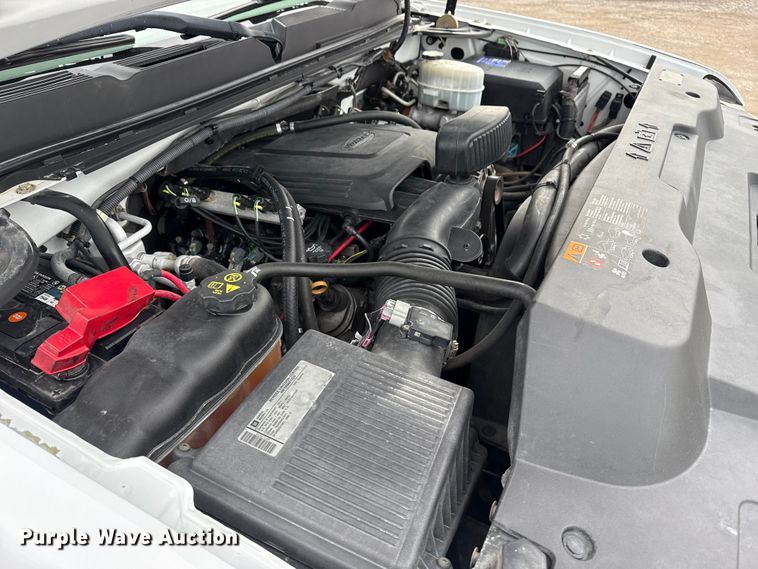 image for item EG1818 2011 Chevrolet 2500HD utility bed pickup truck