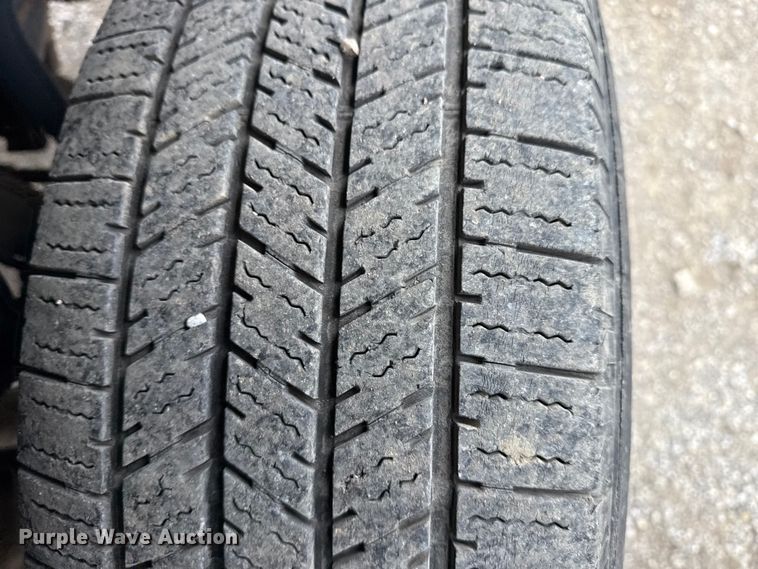 image for item EG1818 2011 Chevrolet 2500HD utility bed pickup truck