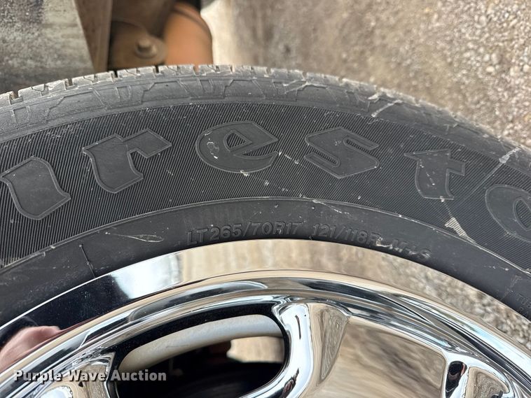 image for item EG1818 2011 Chevrolet 2500HD utility bed pickup truck