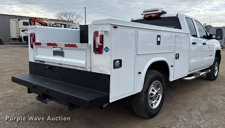 image for item EG1819 2019 Chevrolet 2500 HD Double Cab utility bed pickup truck