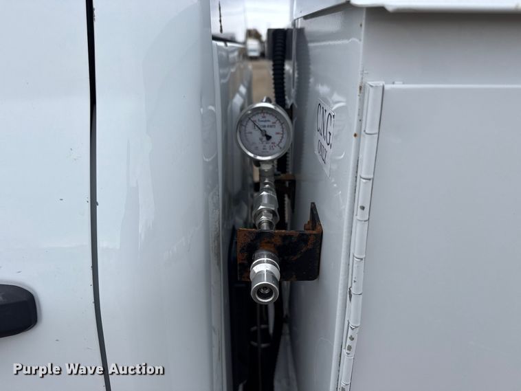 image for item EG1819 2019 Chevrolet 2500 HD Double Cab utility bed pickup truck