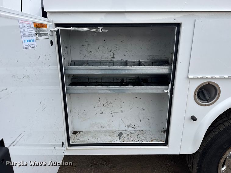 image for item EG1819 2019 Chevrolet 2500 HD Double Cab utility bed pickup truck