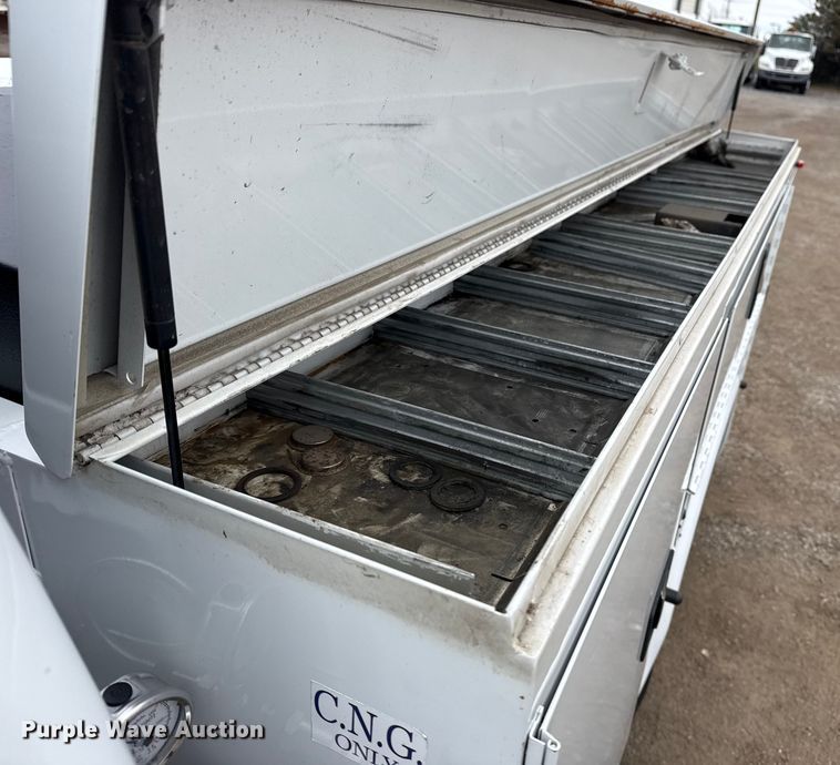 image for item EG1819 2019 Chevrolet 2500 HD Double Cab utility bed pickup truck