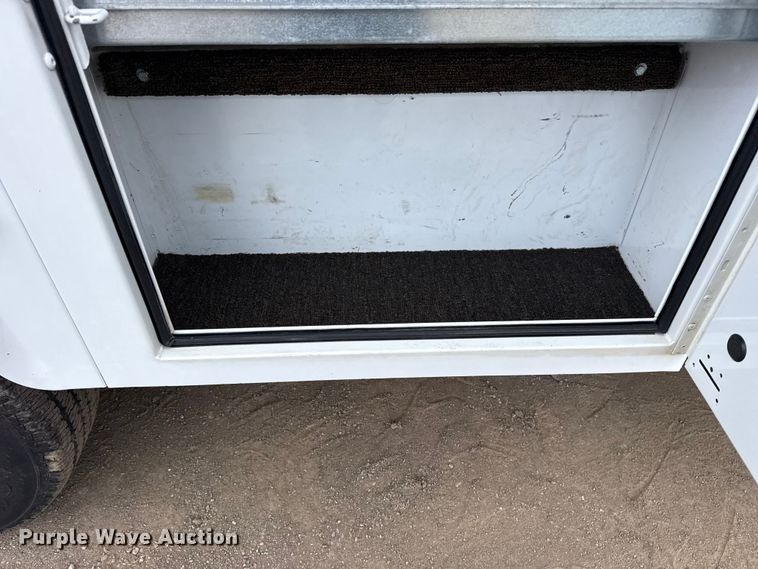 image for item EG1819 2019 Chevrolet 2500 HD Double Cab utility bed pickup truck