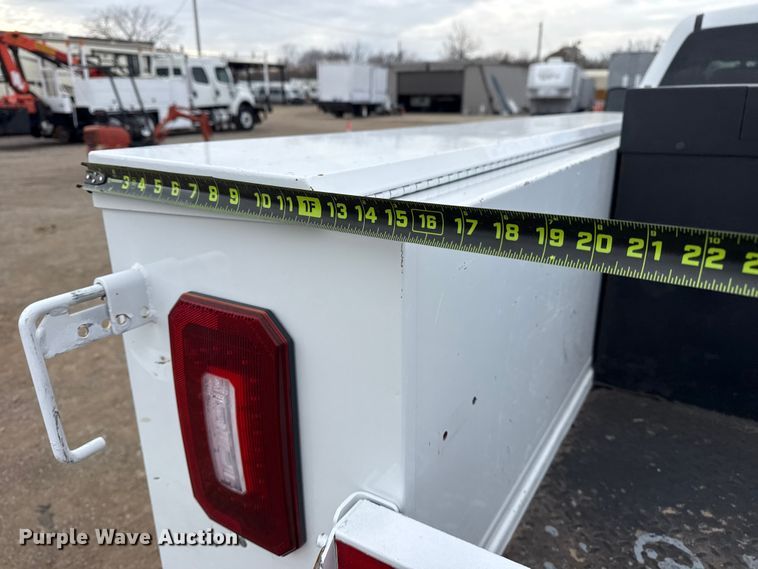 image for item EG1819 2019 Chevrolet 2500 HD Double Cab utility bed pickup truck