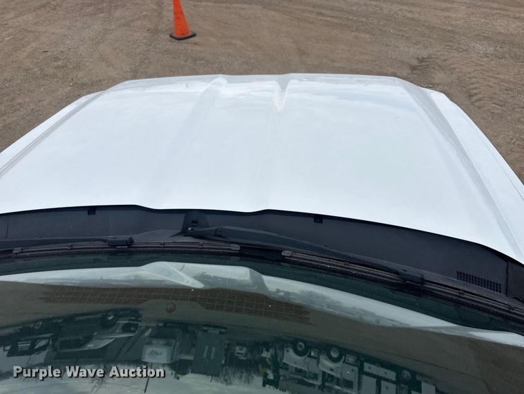 image for item EG1819 2019 Chevrolet 2500 HD Double Cab utility bed pickup truck