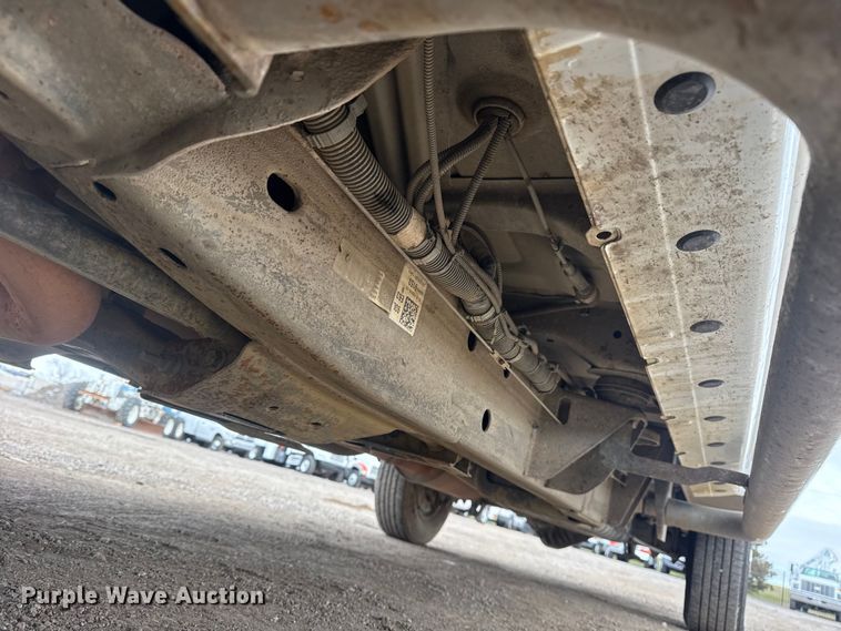 image for item EG1819 2019 Chevrolet 2500 HD Double Cab utility bed pickup truck