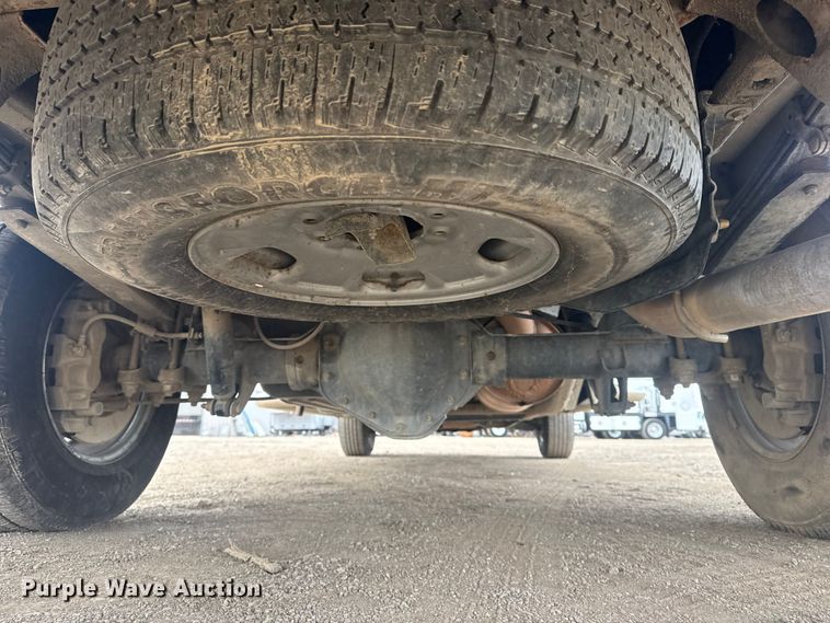 image for item EG1819 2019 Chevrolet 2500 HD Double Cab utility bed pickup truck