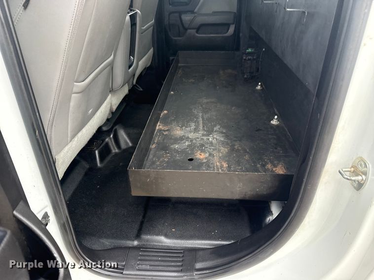 image for item EG1819 2019 Chevrolet 2500 HD Double Cab utility bed pickup truck