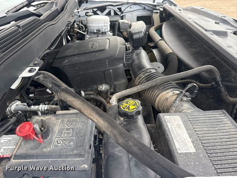 image for item EG1819 2019 Chevrolet 2500 HD Double Cab utility bed pickup truck