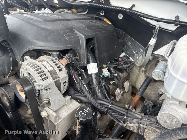 image for item EG1819 2019 Chevrolet 2500 HD Double Cab utility bed pickup truck