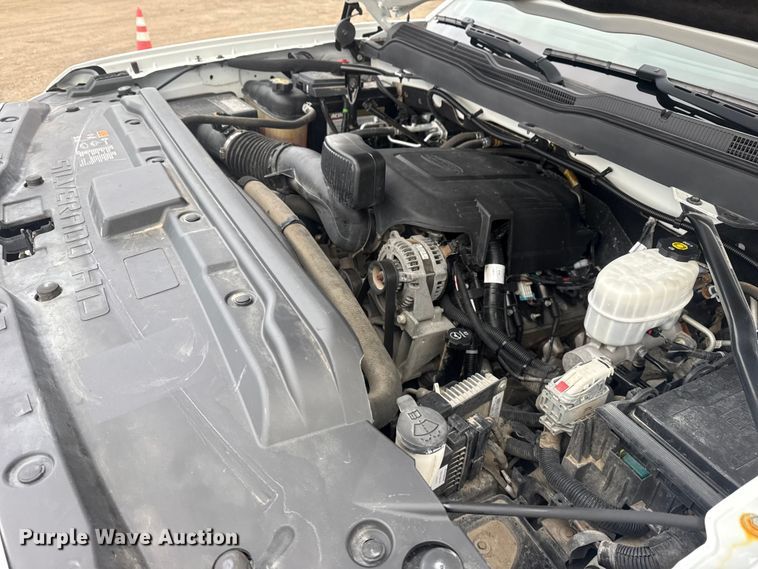 image for item EG1819 2019 Chevrolet 2500 HD Double Cab utility bed pickup truck