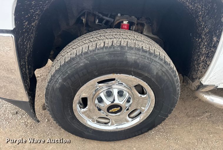 image for item EG1819 2019 Chevrolet 2500 HD Double Cab utility bed pickup truck