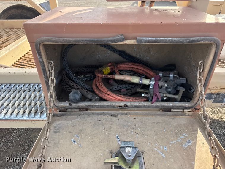 image for item EG1821 1998 TSE International RC572X48-3 reel trailer