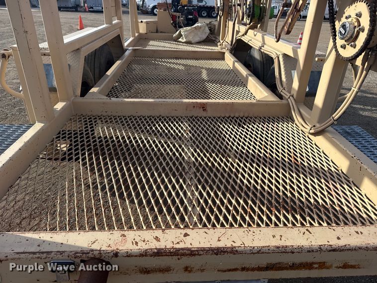 image for item EG1821 1998 TSE International RC572X48-3 reel trailer