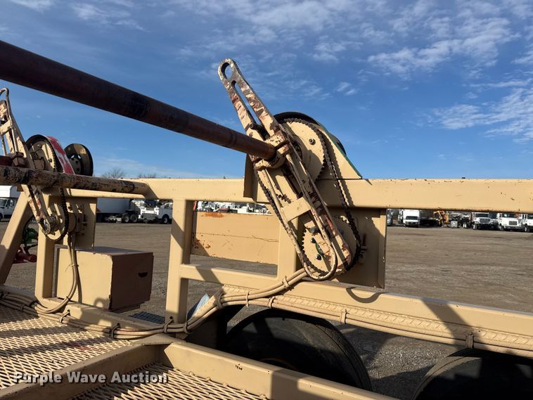 image for item EG1821 1998 TSE International RC572X48-3 reel trailer