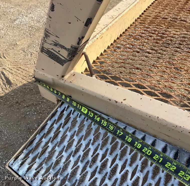 image for item EG1821 1998 TSE International RC572X48-3 reel trailer