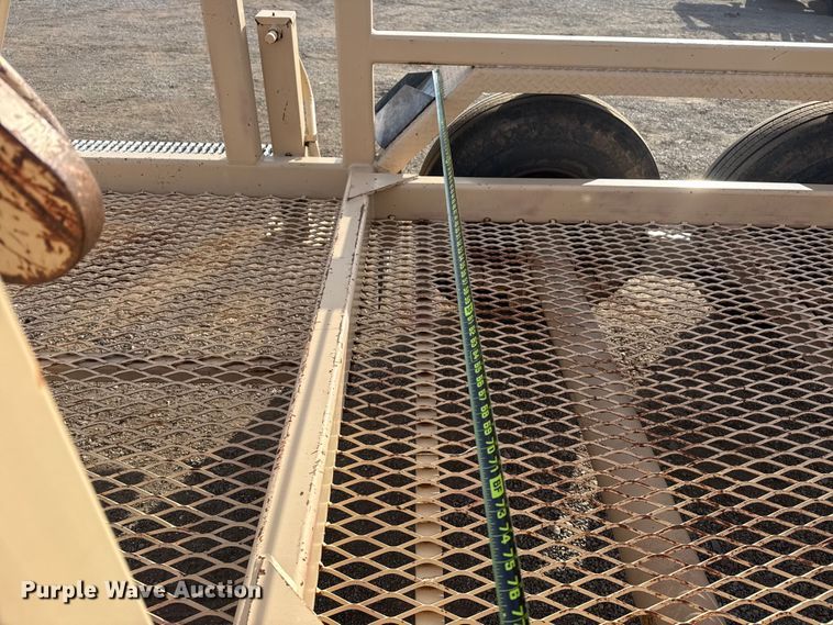 image for item EG1821 1998 TSE International RC572X48-3 reel trailer