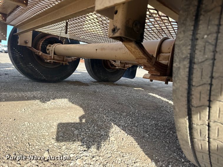 image for item EG1821 1998 TSE International RC572X48-3 reel trailer