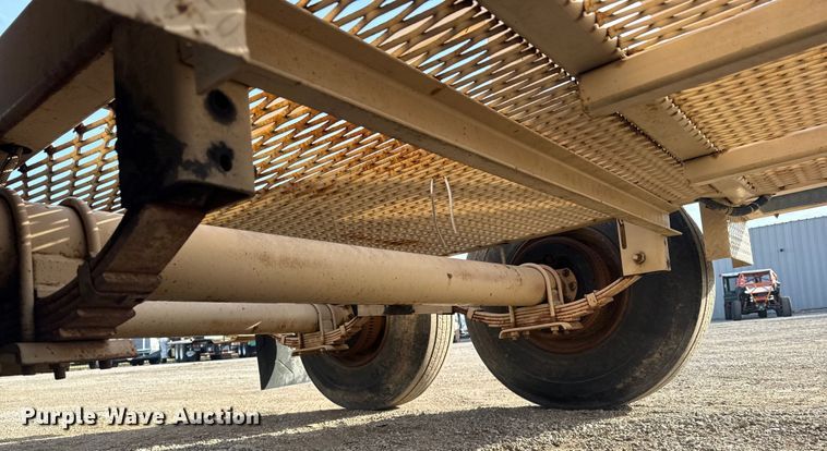 image for item EG1821 1998 TSE International RC572X48-3 reel trailer