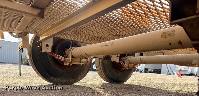 image for item EG1821 1998 TSE International RC572X48-3 reel trailer