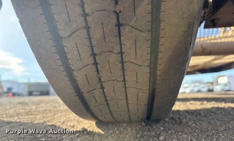 image for item EG1821 1998 TSE International RC572X48-3 reel trailer