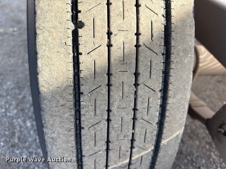 image for item EG1821 1998 TSE International RC572X48-3 reel trailer