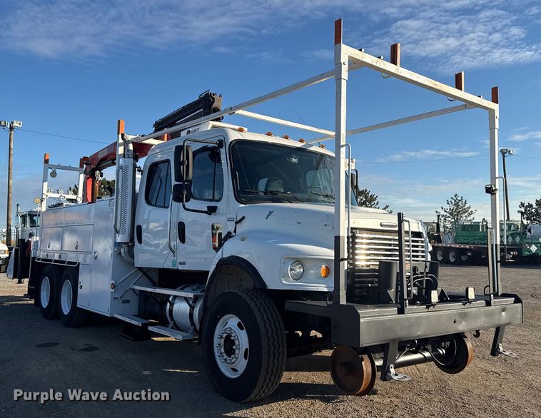 image for item EG1824 2007 Freightliner Business Class M2 crane truck