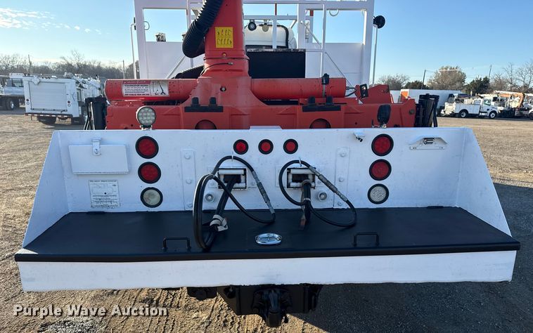 image for item EG1824 2007 Freightliner Business Class M2 crane truck