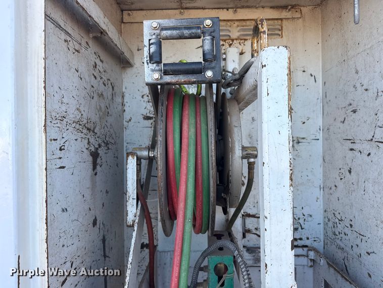 image for item EG1824 2007 Freightliner Business Class M2 crane truck