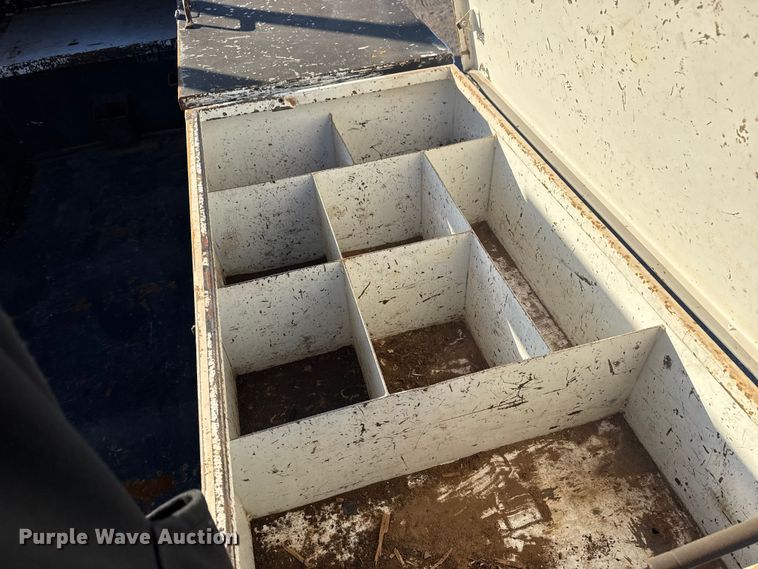 image for item EG1824 2007 Freightliner Business Class M2 crane truck