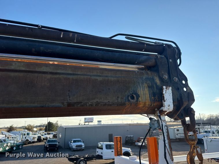 image for item EG1824 2007 Freightliner Business Class M2 crane truck