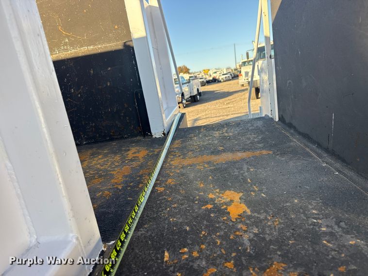 image for item EG1824 2007 Freightliner Business Class M2 crane truck