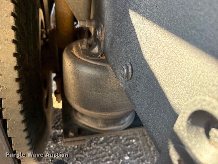 image for item EG1824 2007 Freightliner Business Class M2 crane truck