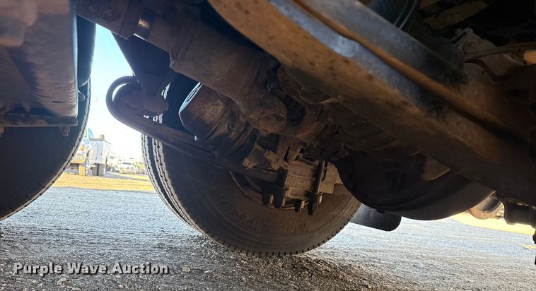 image for item EG1824 2007 Freightliner Business Class M2 crane truck