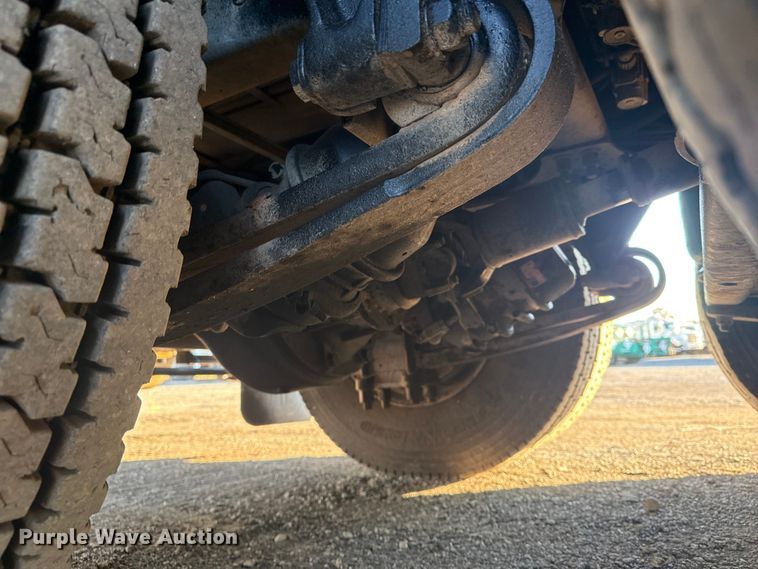 image for item EG1824 2007 Freightliner Business Class M2 crane truck