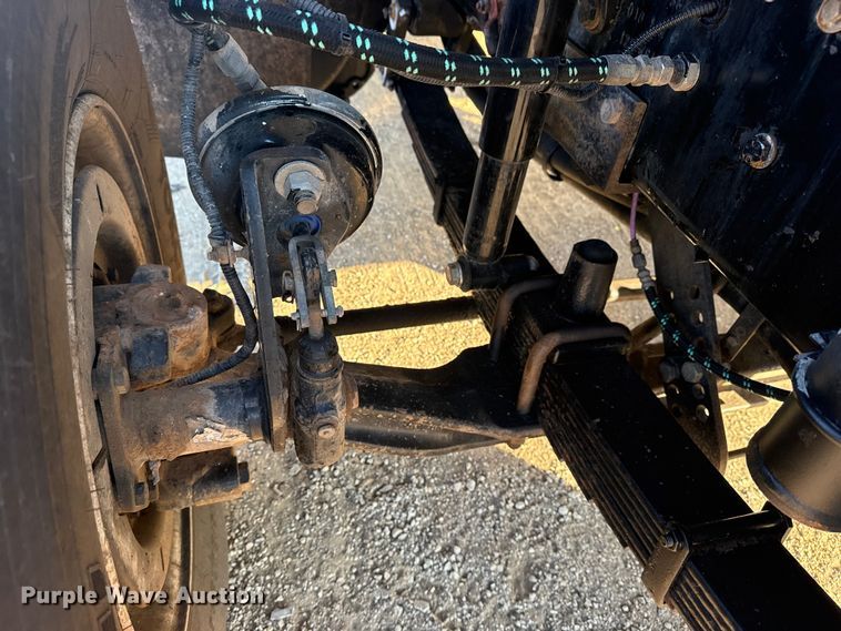 image for item EG1824 2007 Freightliner Business Class M2 crane truck