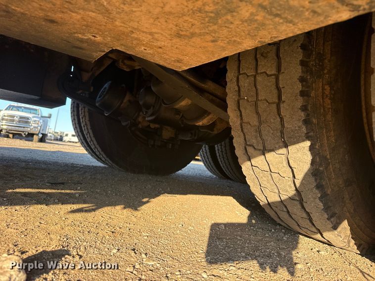 image for item EG1824 2007 Freightliner Business Class M2 crane truck