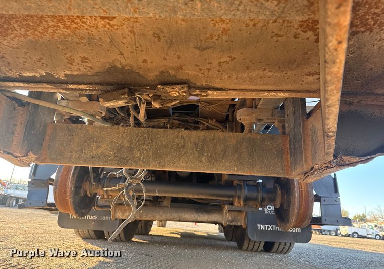 image for item EG1824 2007 Freightliner Business Class M2 crane truck