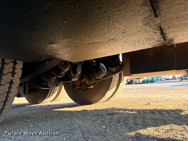 image for item EG1824 2007 Freightliner Business Class M2 crane truck