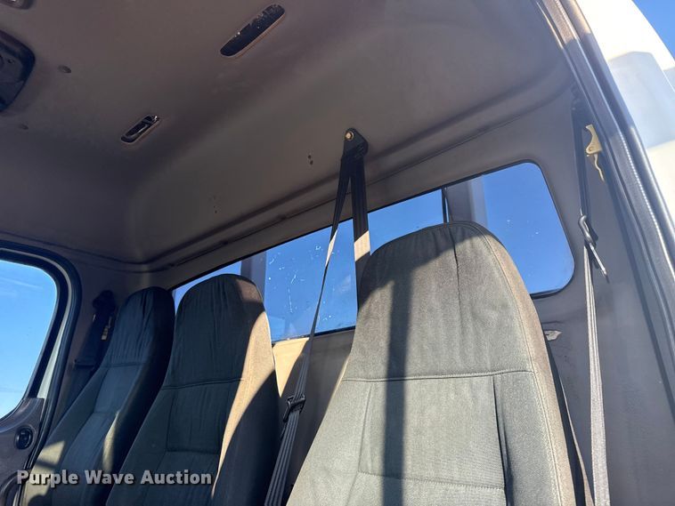 image for item EG1824 2007 Freightliner Business Class M2 crane truck